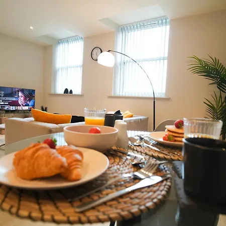 Spacious Leeds Centre Apartment, Netflix,fast Wifi,coffee Machine Apartment *