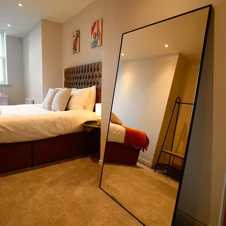 Apartment Spacious Leeds Centre Apartment, Netflix,fast Wifi,coffee Machine Leeds (West Yorkshire)
