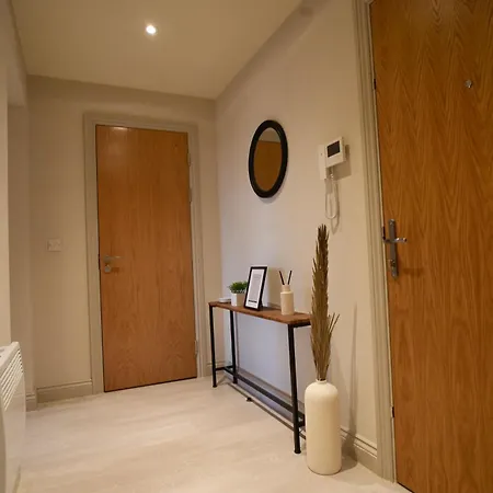 Spacious Centre Apartment, Netflix,fast Wifi,coffee Machine * Leeds (West Yorkshire)